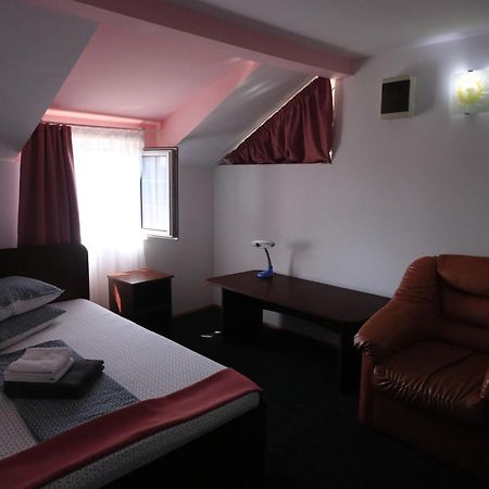 Casa David Otel Sulina Oda fotoğraf