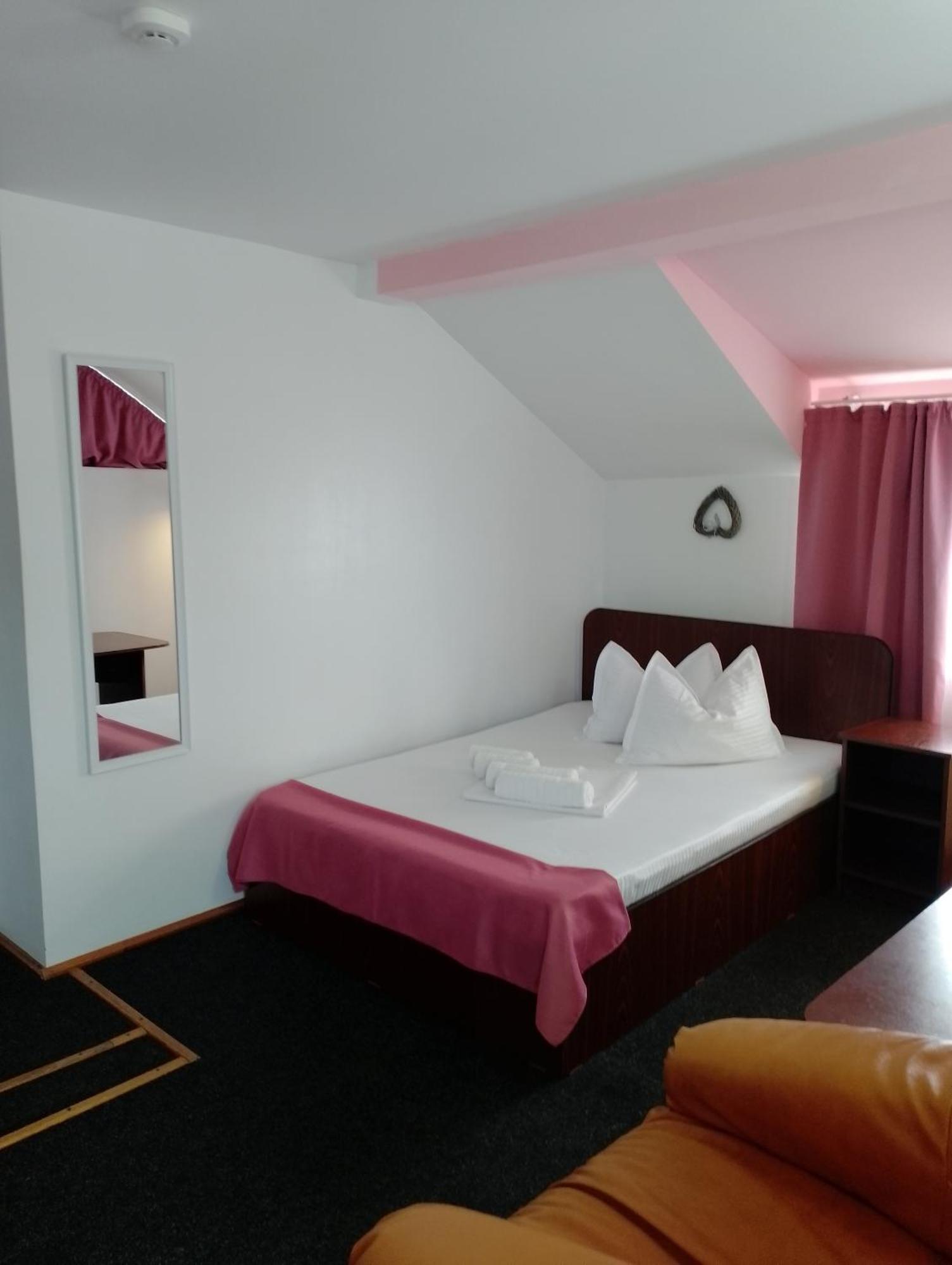 Casa David Otel Sulina Dış mekan fotoğraf